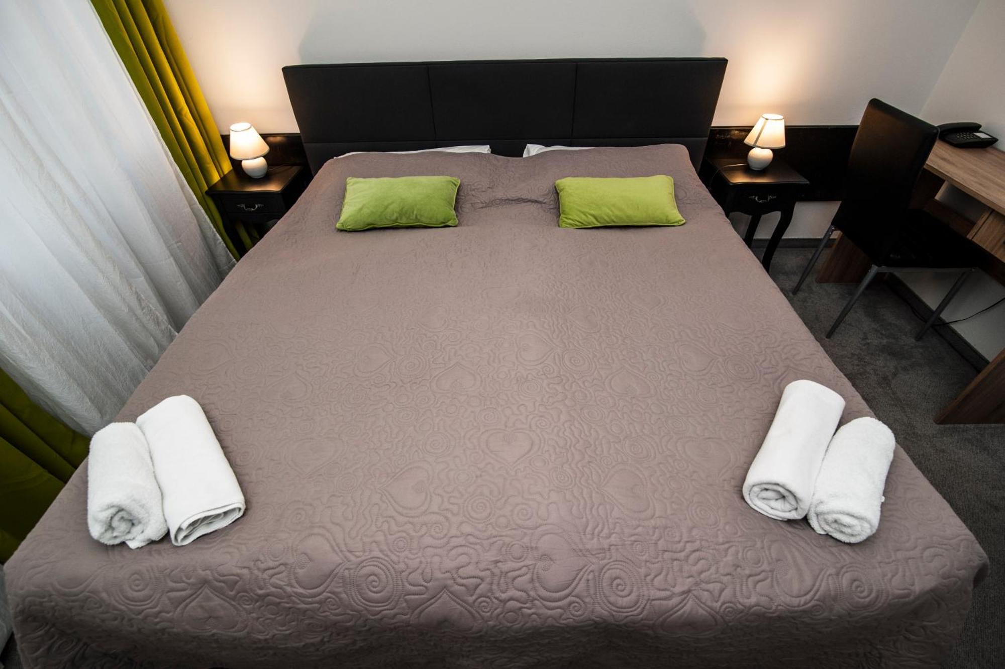 Hotel Faraon Celje Ruang foto