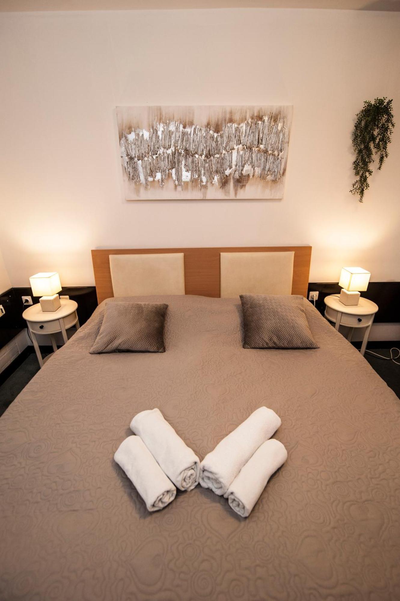 Hotel Faraon Celje Ruang foto