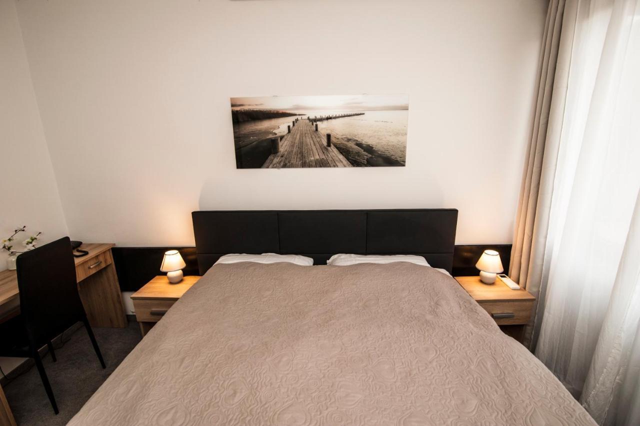 Hotel Faraon Celje Bagian luar foto